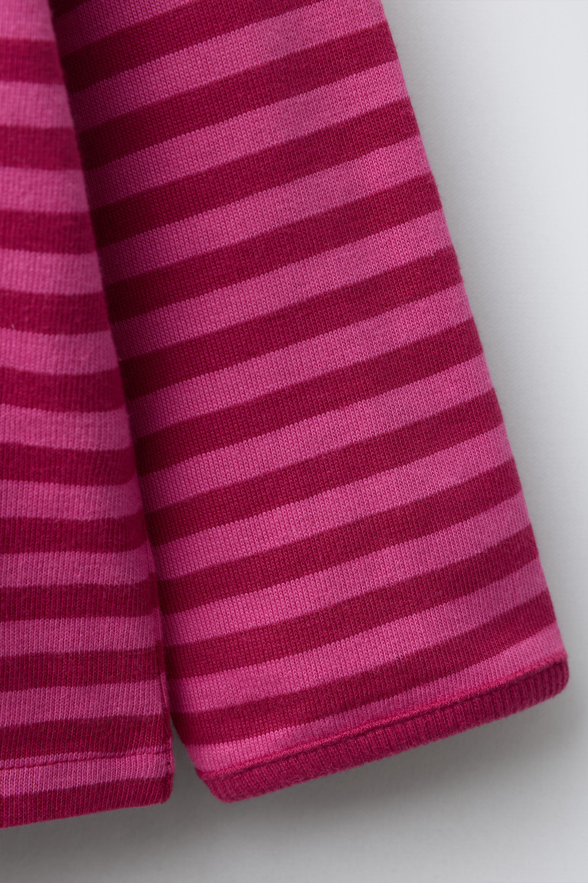 EMBROIDERED HEART STRIPED T-SHIRT